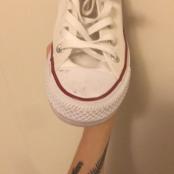 White Converse All Stars - Picture 4 of 7